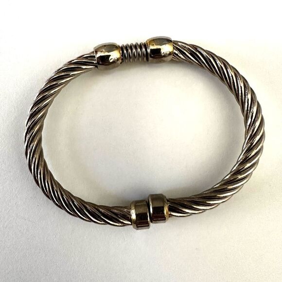 Silver tone bangle bracelet - Picture 1 of 5